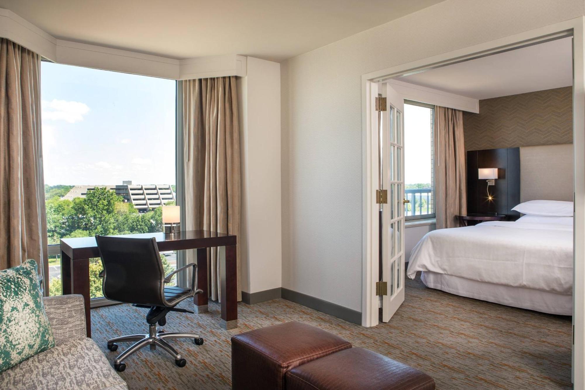 Sheraton Suites Chicago Elk Grove Елк-Ґров-Віллідж Екстер'єр фото