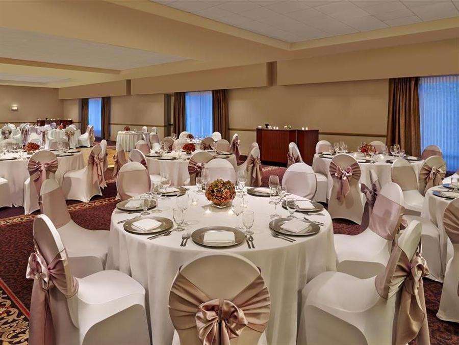 Sheraton Suites Chicago Elk Grove Елк-Ґров-Віллідж Екстер'єр фото