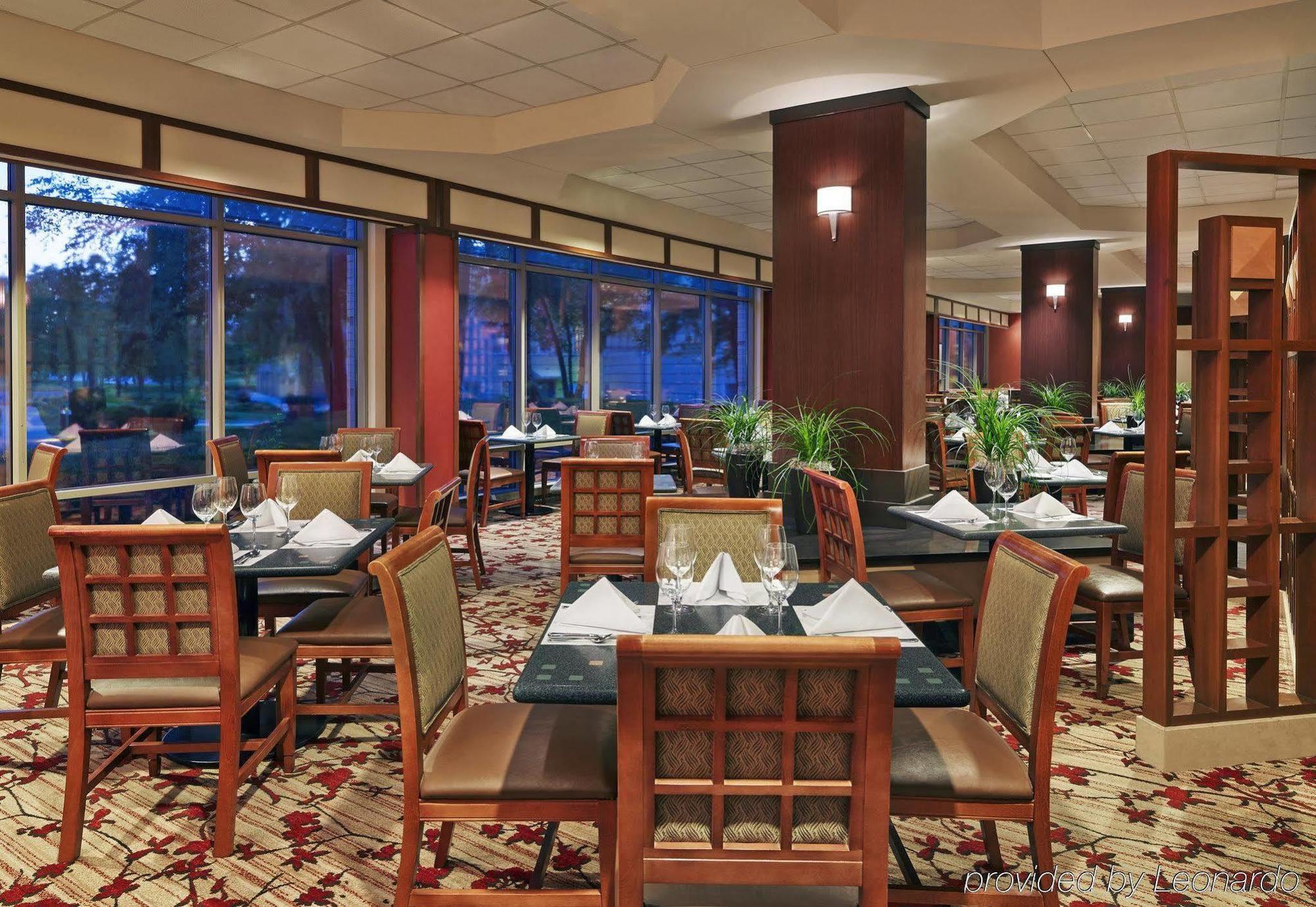 Sheraton Suites Chicago Elk Grove Елк-Ґров-Віллідж Екстер'єр фото